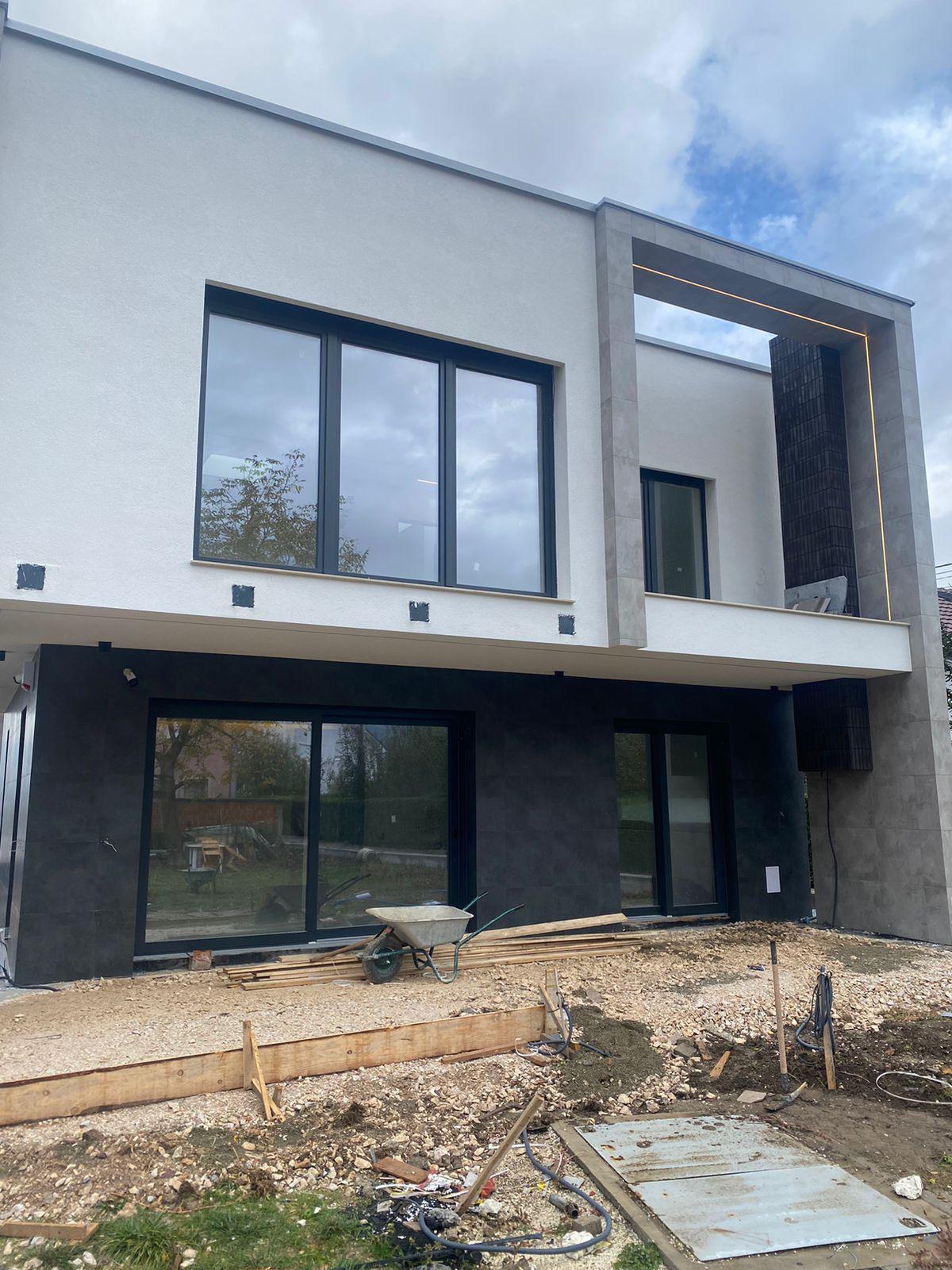 Direkt beim Hersteller gekauft und fachgerecht montiert. BAFA Qualität